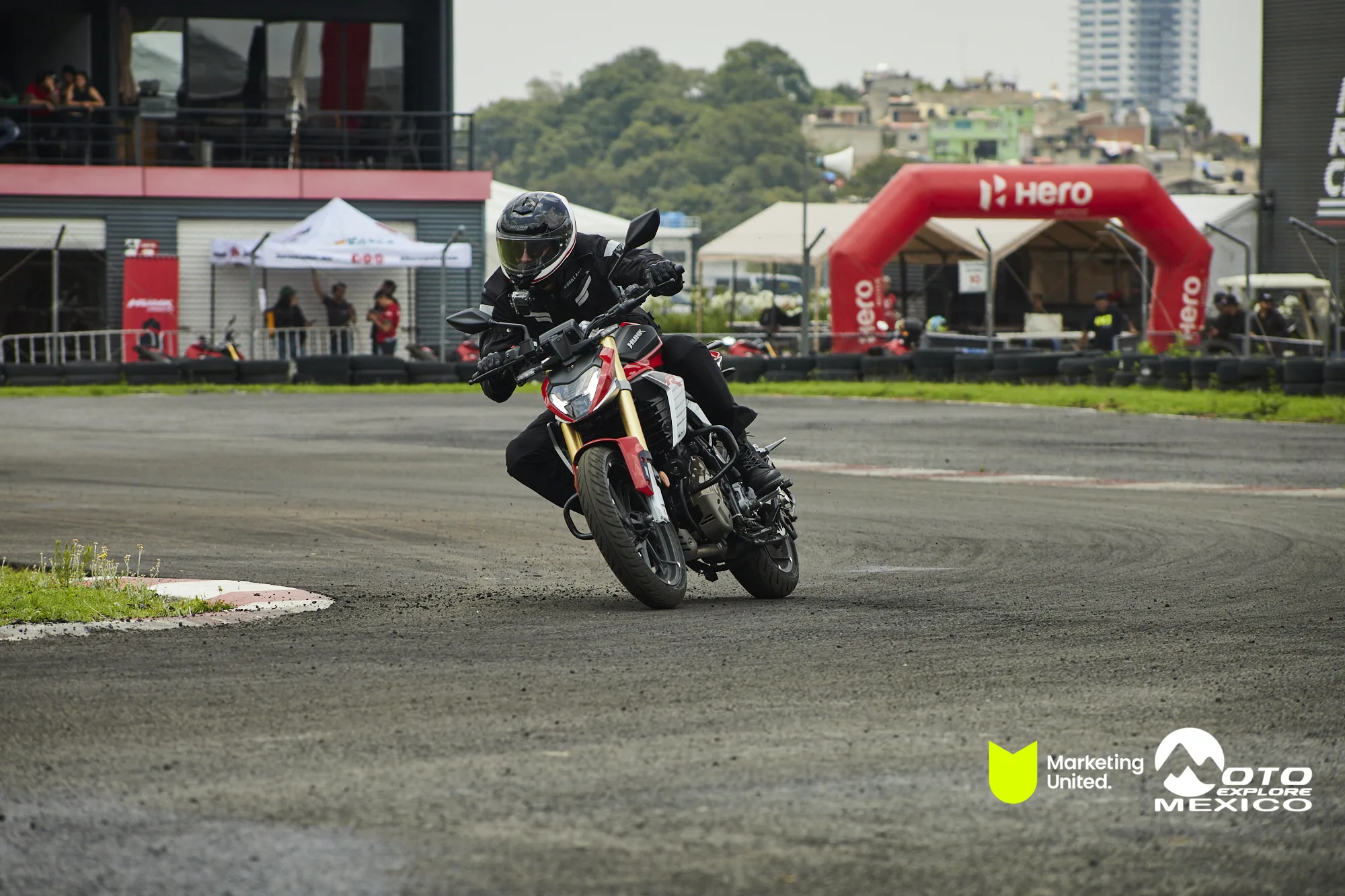 HUNK TRACKDAY 151